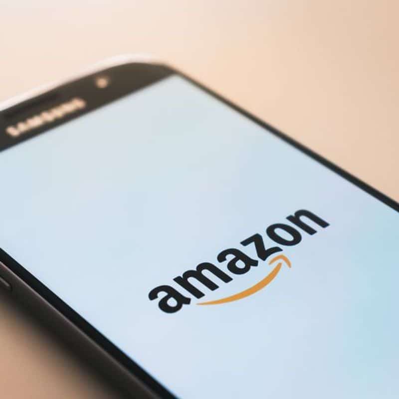 amazon seo 101 - samsung mobile phone with amazon logo